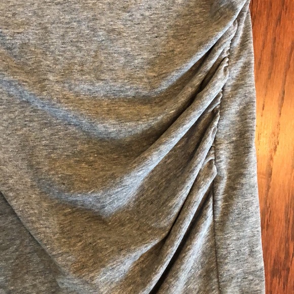 Leith Ruched Bodycon Dress - Picture 4 of 5